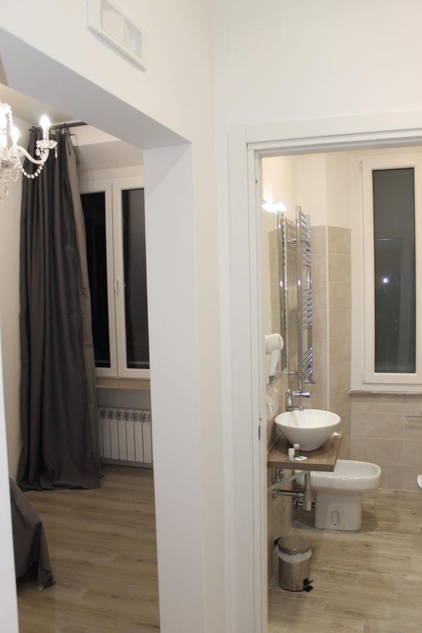 Inside Roma Rooms Exterior foto
